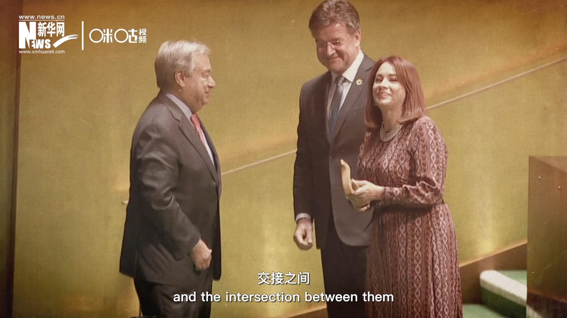 一起一落，交接之間，除了莊嚴的儀式感，更是使命的傳承。