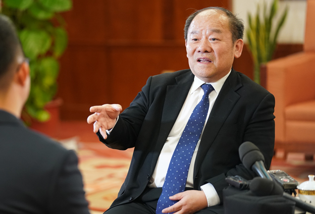 做好&lsquo;六穩(wěn)&rsquo;為民營(yíng)經(jīng)濟(jì)營(yíng)造良好環(huán)境