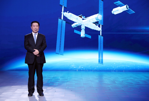 將要建造的空間站基本構(gòu)型有三個(gè)艙，構(gòu)成英文T字型