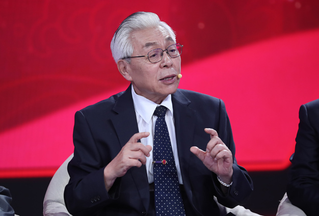 月亮離地球最近，是到達各個遙遠天體的一個&lsquo;轉運站&rsquo;。