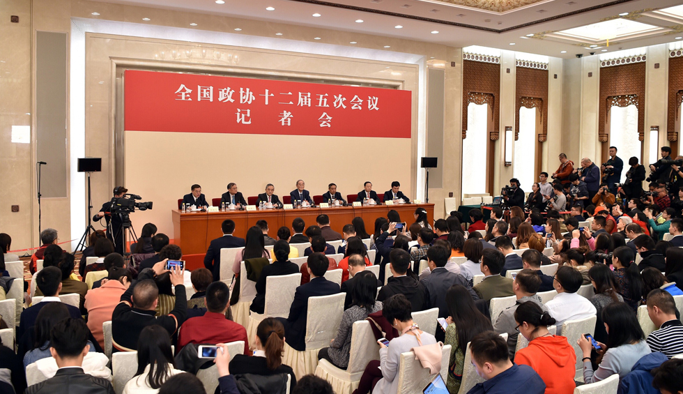 回放：政協(xié)委員談促進經濟平穩(wěn)健康發(fā)展