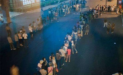 大醫(yī)院人滿為患，社區(qū)醫(yī)院門可羅雀怎么破？