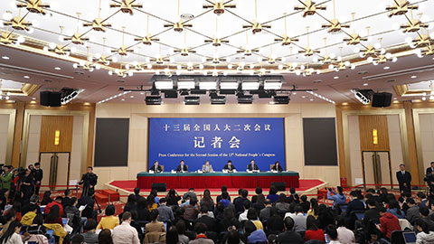 中國人民銀行行長等就&ldquo;金融改革與發(fā)展&rdquo;相關問題答記者問