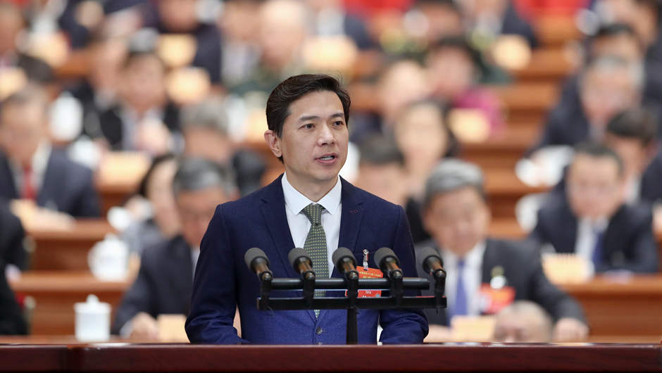 中國民間商會副會長，百度在線網(wǎng)絡(luò)技術(shù)（北京）有限公司董事長兼首席執(zhí)行官 李彥宏