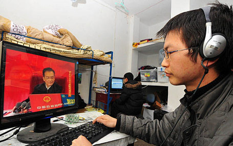 2010年網(wǎng)友關(guān)注溫家寶總理接受中國政府網(wǎng)、新華網(wǎng)聯(lián)合專訪