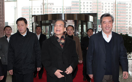 溫家寶抵達(dá)中國政府網(wǎng)、新華網(wǎng)