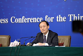 農(nóng)業(yè)部副部長(zhǎng)余欣榮答記者問