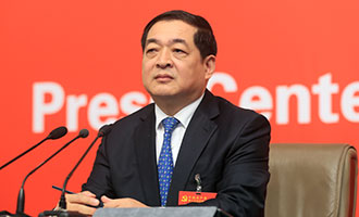 山東省經(jīng)濟(jì)和信息化委員會(huì)黨組書記、主任錢煥濤