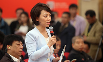 中央電視臺、中國國際電視臺記者提問