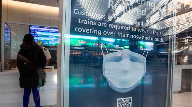 23天增500萬例！ 美國新冠確診病例增速創(chuàng)新高