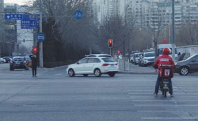 瘋狂&rdquo;外賣(mài) 板子應(yīng)該打在誰(shuí)身上？