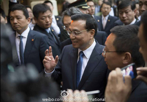 李克強(qiáng)：在非中企了解當(dāng)?shù)匚幕拍茉「?。圖片來源：&ldquo;新國際&rdquo;微博。