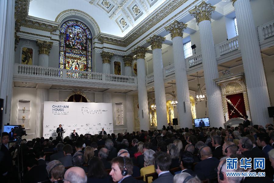 6月18日，國(guó)務(wù)院總理李克強(qiáng)在倫敦金融城市長(zhǎng)官邸面向英國(guó)皇家國(guó)際問(wèn)題研究所和國(guó)際戰(zhàn)略研究所兩大智庫(kù)發(fā)表題為《共建包容發(fā)展的美好世界》的演講。新華社記者 龐興雷 攝 