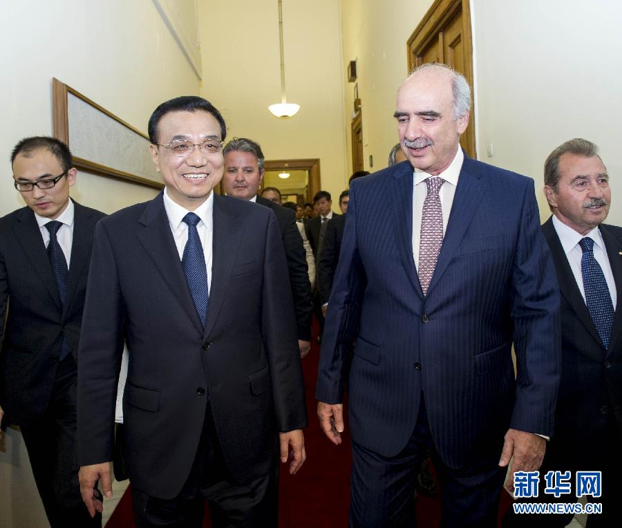 6月19日，國務院總理李克強在希臘議會大廈會見希臘議長米馬拉基斯。新華社記者 王曄 攝