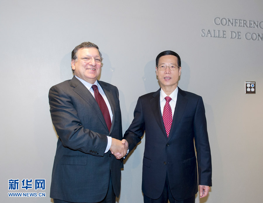 9月23日，正在紐約出席聯(lián)合國氣候峰會(huì)的國家主席習(xí)近平特使、國務(wù)院副總理張高麗在紐約聯(lián)合國總部會(huì)見歐盟委員會(huì)主席巴羅佐。新華社記者王曄攝 