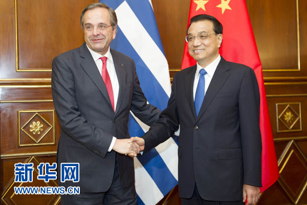 10月16日，中國國務(wù)院總理李克強在意大利米蘭會見希臘總理薩馬拉斯。 新華社記者 謝環(huán)馳 攝