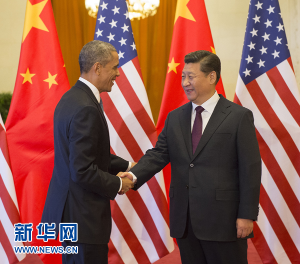 11月12日，國家主席習(xí)近平在北京人民大會堂舉行歡迎儀式，歡迎美國總統(tǒng)奧巴馬對中國進行國事訪問。 新華社記者 李學(xué)仁 攝