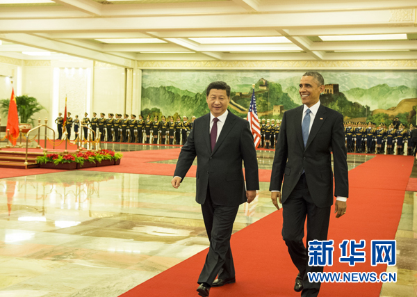 11月12日，國家主席習(xí)近平在北京人民大會堂舉行歡迎儀式，歡迎美國總統(tǒng)奧巴馬對中國進行國事訪問。 新華社記者 李學(xué)仁 攝