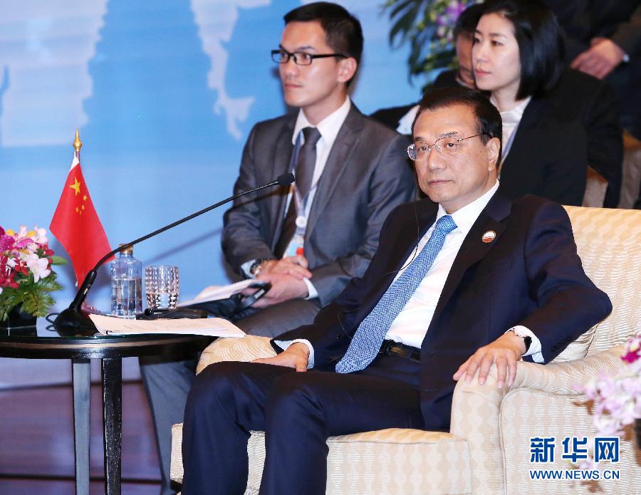 12月20日，中國(guó)國(guó)務(wù)院總理李克強(qiáng)在曼谷出席大湄公河次區(qū)域經(jīng)濟(jì)合作領(lǐng)導(dǎo)人第五次會(huì)議。 新華社記者 龐興雷 攝 