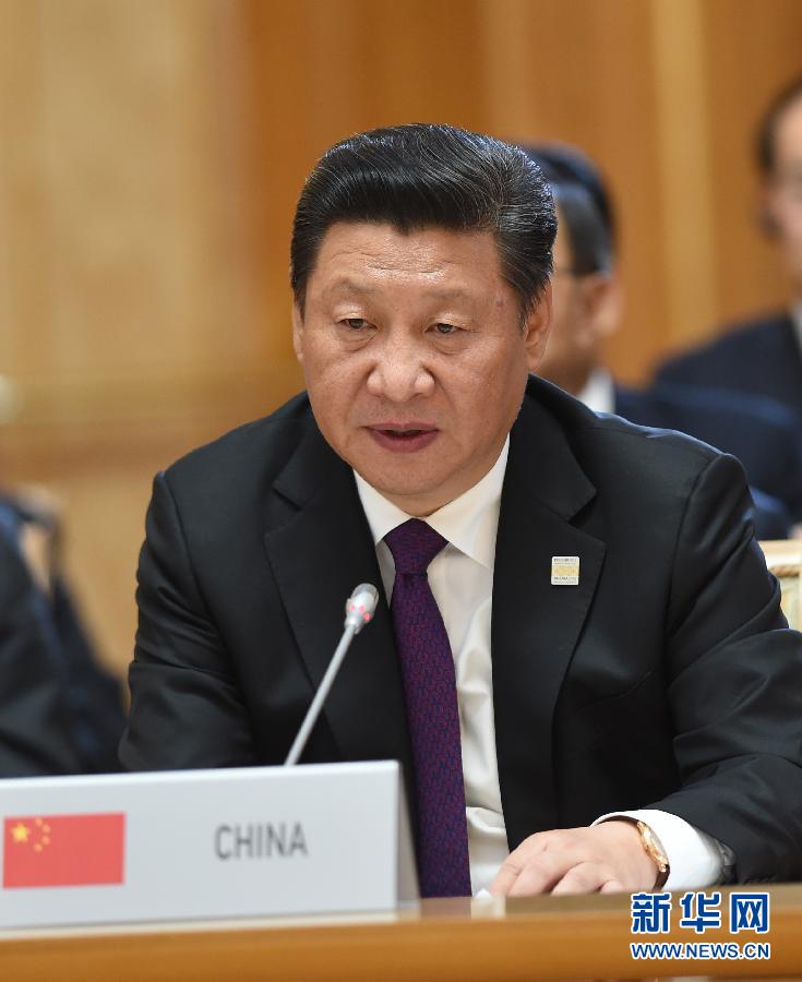 7月9日，金磚國家領(lǐng)導(dǎo)人第七次會晤在俄羅斯烏法舉行。中國國家主席習(xí)近平、俄羅斯總統(tǒng)普京、巴西總統(tǒng)羅塞夫、印度總理莫迪、南非總統(tǒng)祖馬出席。這是習(xí)近平發(fā)表題為《共建伙伴關(guān)系　共創(chuàng)美好未來》的主旨講話。新華社記者 饒愛民 攝 