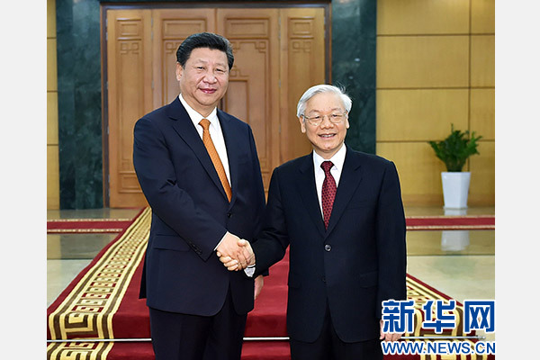 11月5日，中共中央總書記、國(guó)家主席習(xí)近平在河內(nèi)同越共中央總書記阮富仲舉行會(huì)談。 新華社記者李濤攝