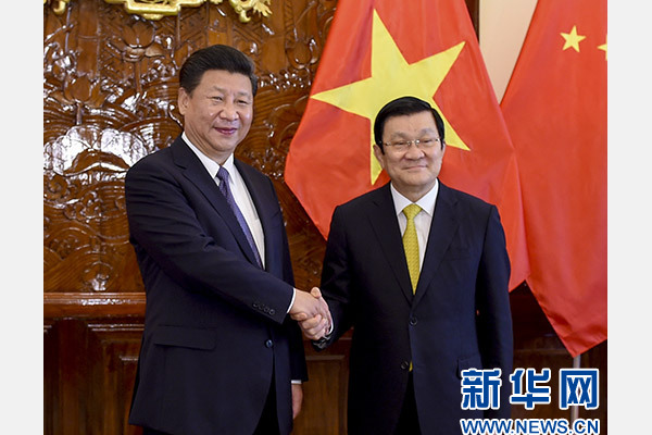 11月6日，中共中央總書記、國家主席習(xí)近平在河內(nèi)同越南國家主席張晉創(chuàng)舉行會(huì)談。 新華社記者李學(xué)仁攝