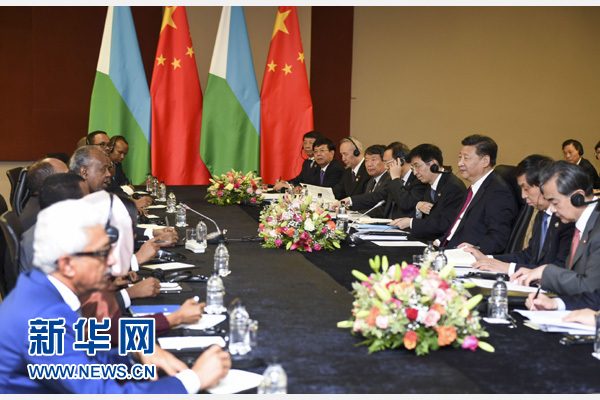 12月3日，國家主席習(xí)近平在約翰內(nèi)斯堡會見吉布提總統(tǒng)蓋萊。新華社記者 謝環(huán)馳 攝 

