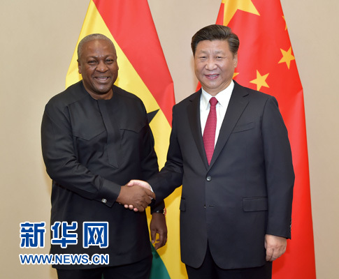 12月3日，國家主席習(xí)近平在約翰內(nèi)斯堡會(huì)見加納總統(tǒng)馬哈馬。新華社記者 李濤 攝 

