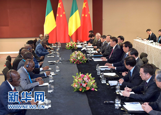 12月3日，國家主席習(xí)近平在約翰內(nèi)斯堡會見馬里總統(tǒng)凱塔。新華社記者 李濤 攝