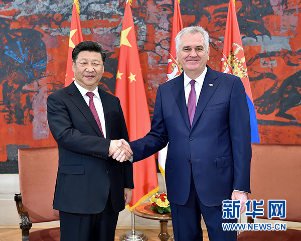 6月18日，國家主席習近平在貝爾格萊德同塞爾維亞總統(tǒng)尼科利奇舉行會談。 新華社記者 李濤 攝 