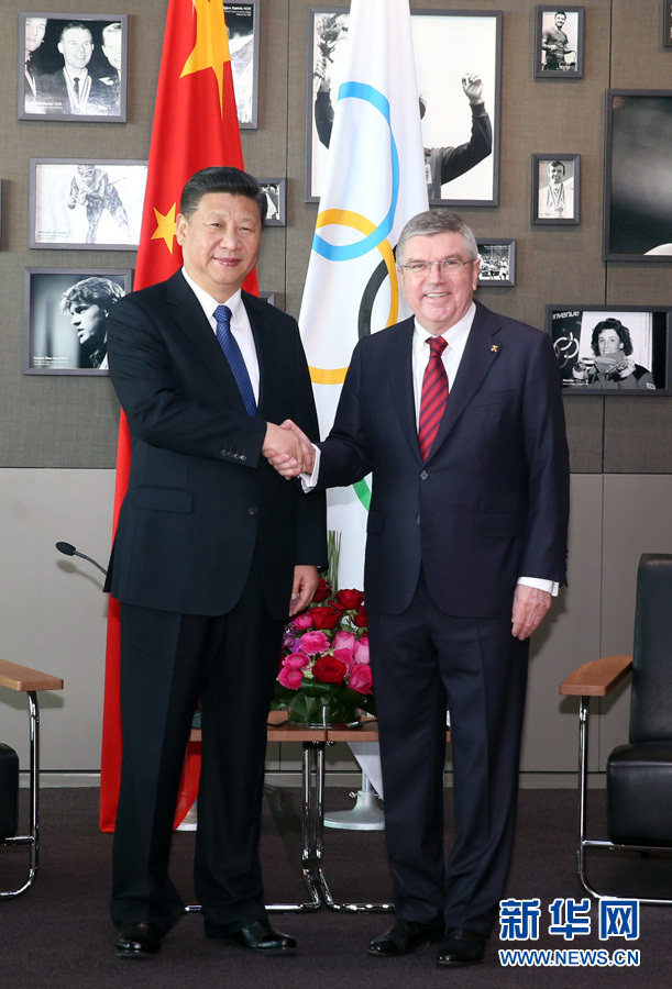 1月18日，國家主席習(xí)近平在瑞士洛桑國際奧林匹克博物館會見國際奧林匹克委員會主席巴赫。 新華社記者 姚大偉 攝