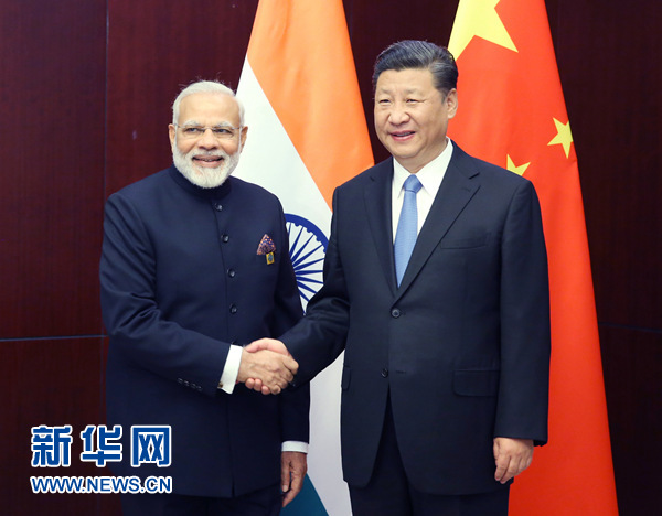 6月9日，國(guó)家主席習(xí)近平在阿斯塔納會(huì)見(jiàn)印度總理莫迪。 新華社記者姚大偉 攝