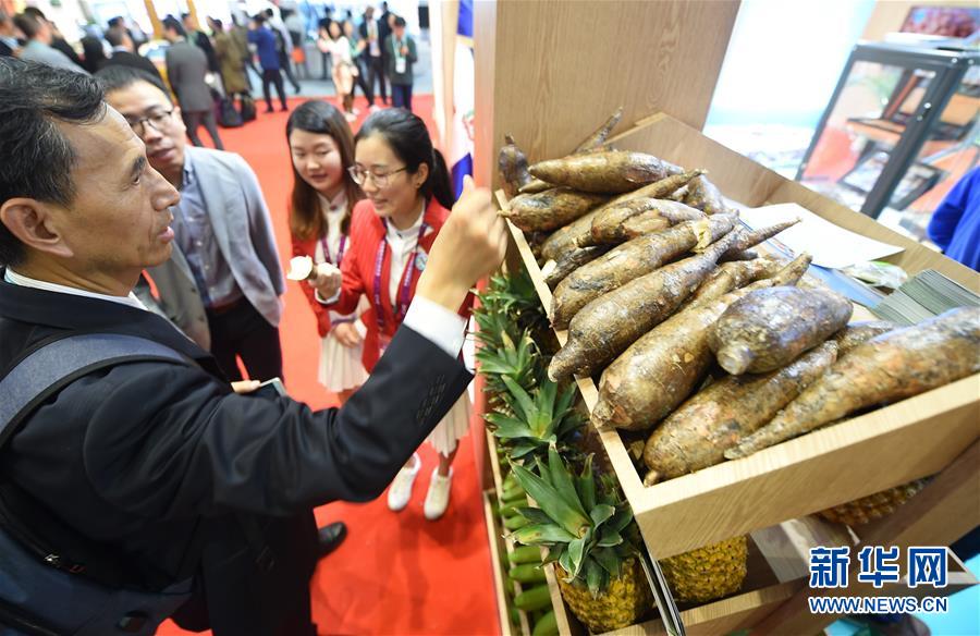 （新華全媒頭條&middot;圖文互動）（9）人間正道 浩蕩前行&mdash;&mdash;習(xí)近平主席出席首屆中國國際進(jìn)口博覽會紀(jì)實