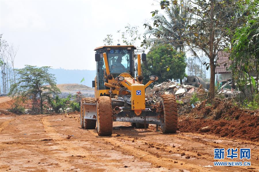 （國際&middot;&ldquo;一帶一路&rdquo;高峰論壇&middot;圖文互動(dòng)）（2）老撾村民的夢想在中老鐵路上延伸