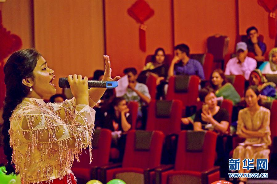 （圖文互動）（1）第12屆&ldquo;漢語橋&rdquo;中學(xué)生中文比賽孟加拉國預(yù)選賽成功舉辦