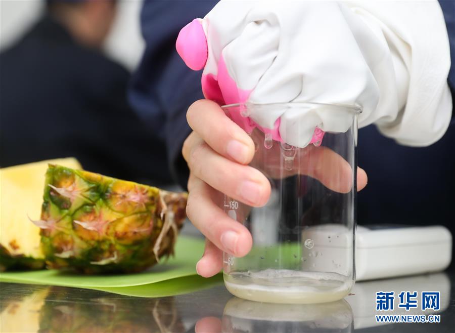 （在習(xí)近平新時(shí)代中國(guó)特色社會(huì)主義思想指引下&mdash;&mdash;新時(shí)代新作為新篇章&middot;總書(shū)記關(guān)切開(kāi)放事&middot;圖文互動(dòng)）（4）中國(guó)市場(chǎng)這么大這么開(kāi)放，我們一定要深耕&mdash;&mdash;來(lái)自進(jìn)博會(huì)參展外商的故事