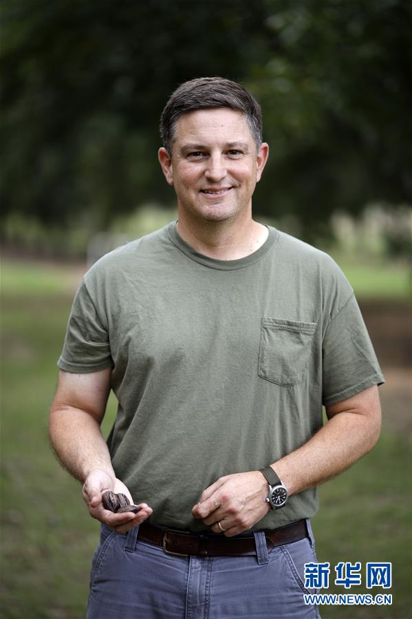 （國際&middot;圖文互動）（3）通訊：期待美中盡早達成貿(mào)易協(xié)議&mdash;&mdash;颶風和關(guān)稅夾擊下的美國山核桃種植戶盼重回中國市場