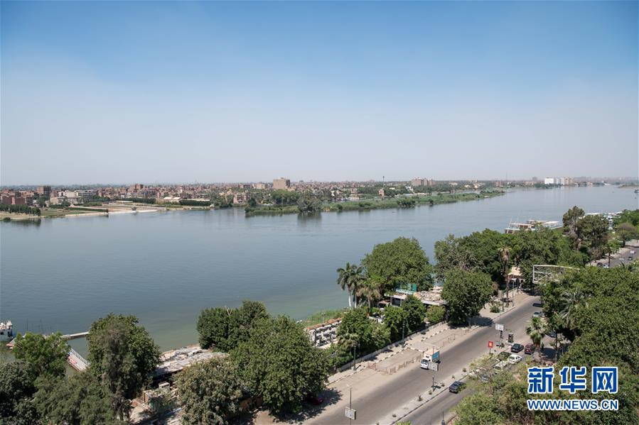 （新華全媒頭條&middot;圖文互動）（7）寰球抗疫晝夜間