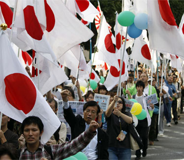 日右翼與新納粹能撇清嗎？