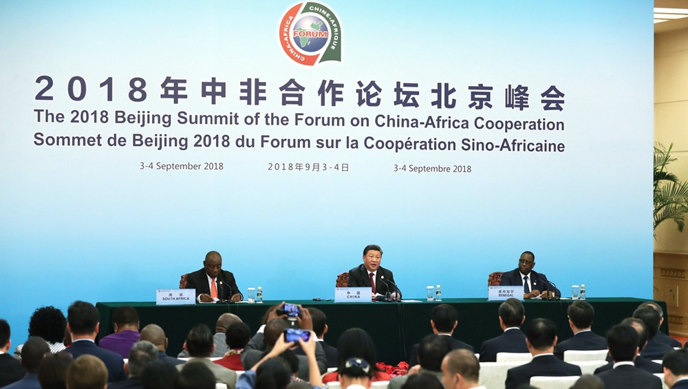 習近平同拉馬福薩、薩勒共同會見記者