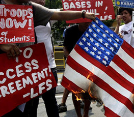 菲邀美駐軍:請(qǐng)狐貍給雞看門？